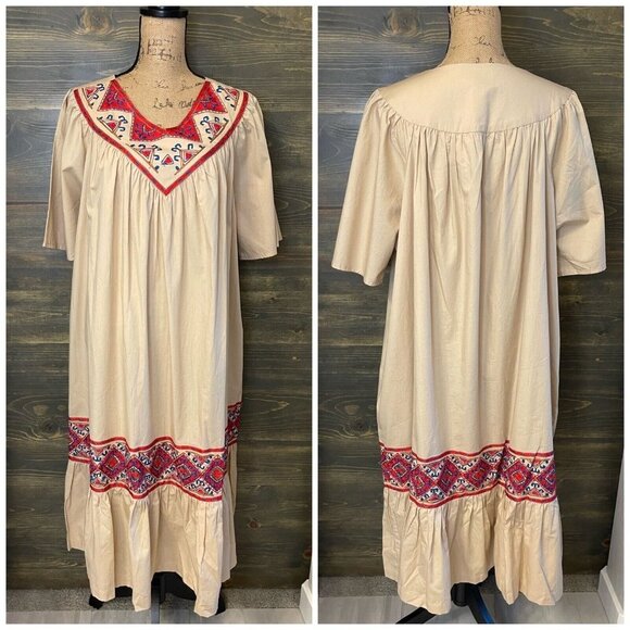 New Go Softly Patio Dress Womens Size Medium Beige Red Embroidered Short Sleeve - Picture 1 of 12